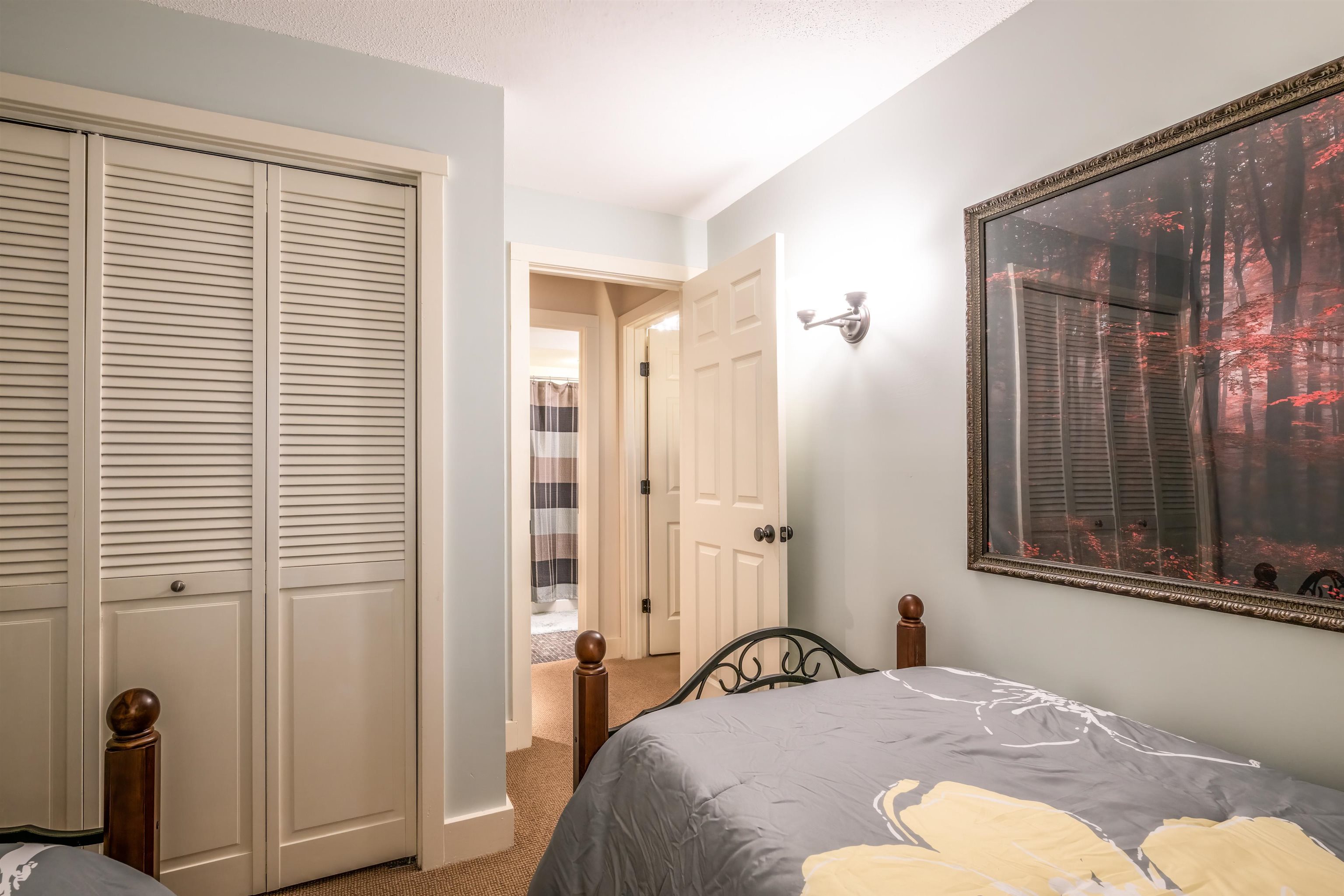 383 Old Quechee Road, Unit 8B Hartford, VT 05059 - Photo 22 of 29 Gallery Image 22