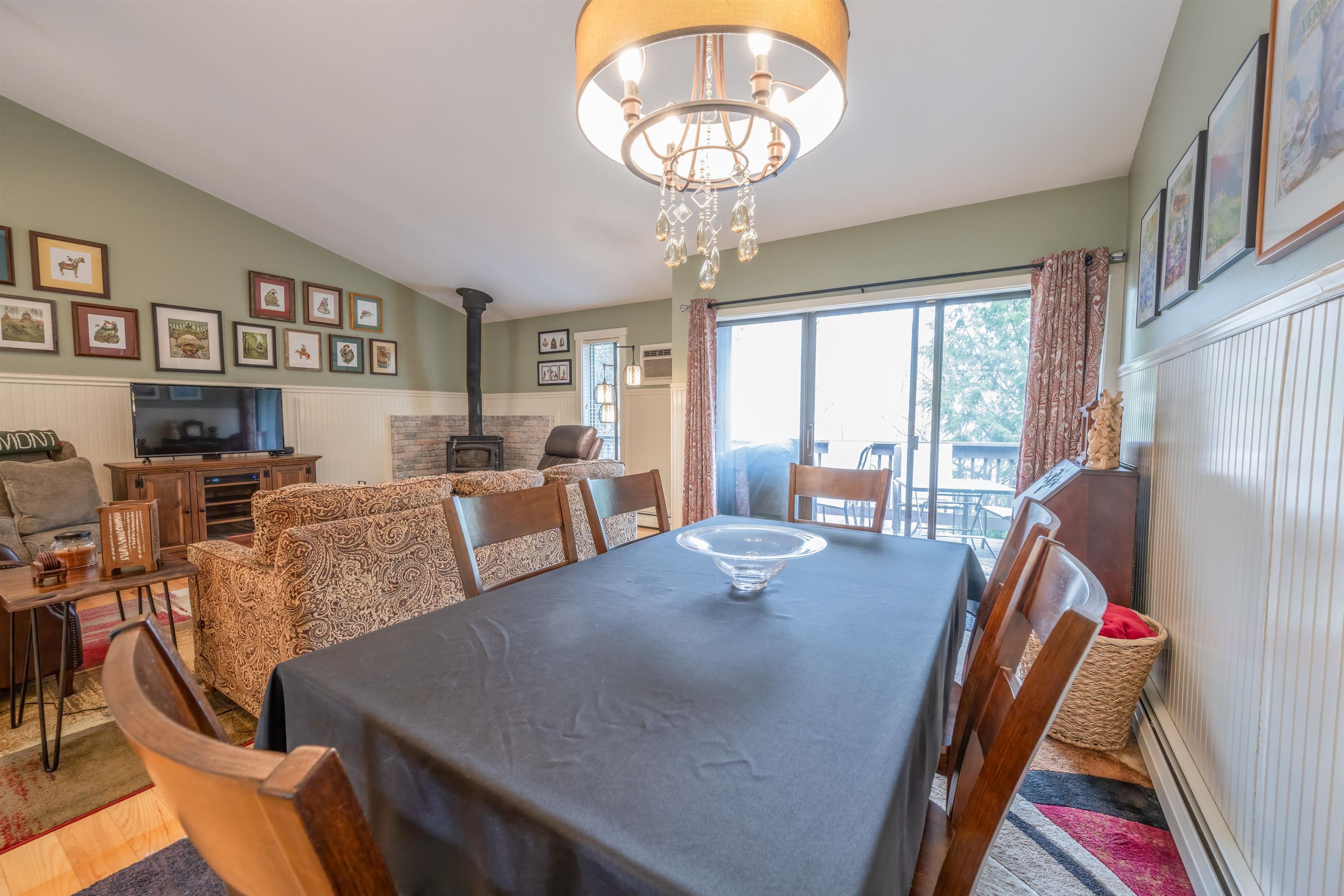 383 Old Quechee Road, Unit 8B Hartford, VT 05059 - Photo 10 of 29 Gallery Image 10