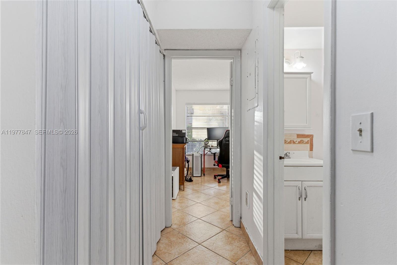 13253 Southwest 110th Terrace, Unit 191 Miami, FL 33186 - Photo 10 of 27 Hallway