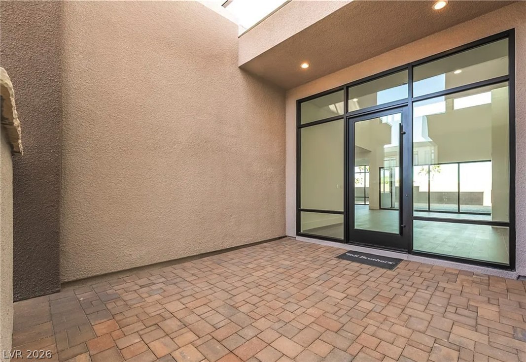 4846 Shady Rdg Drive Las Vegas, NV 89135 - Photo 50 of 60 Front courtyard