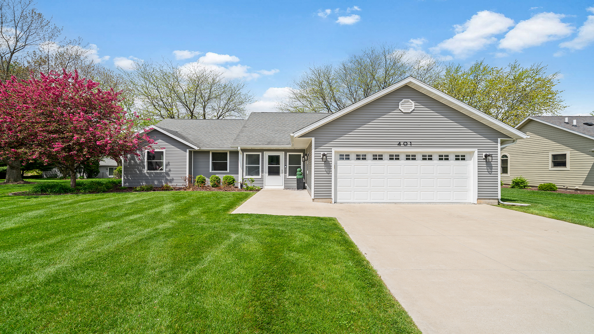 401 Deer Chase Dixon, IL 61021 - Photo 1 of 39 front view of a house with a yard