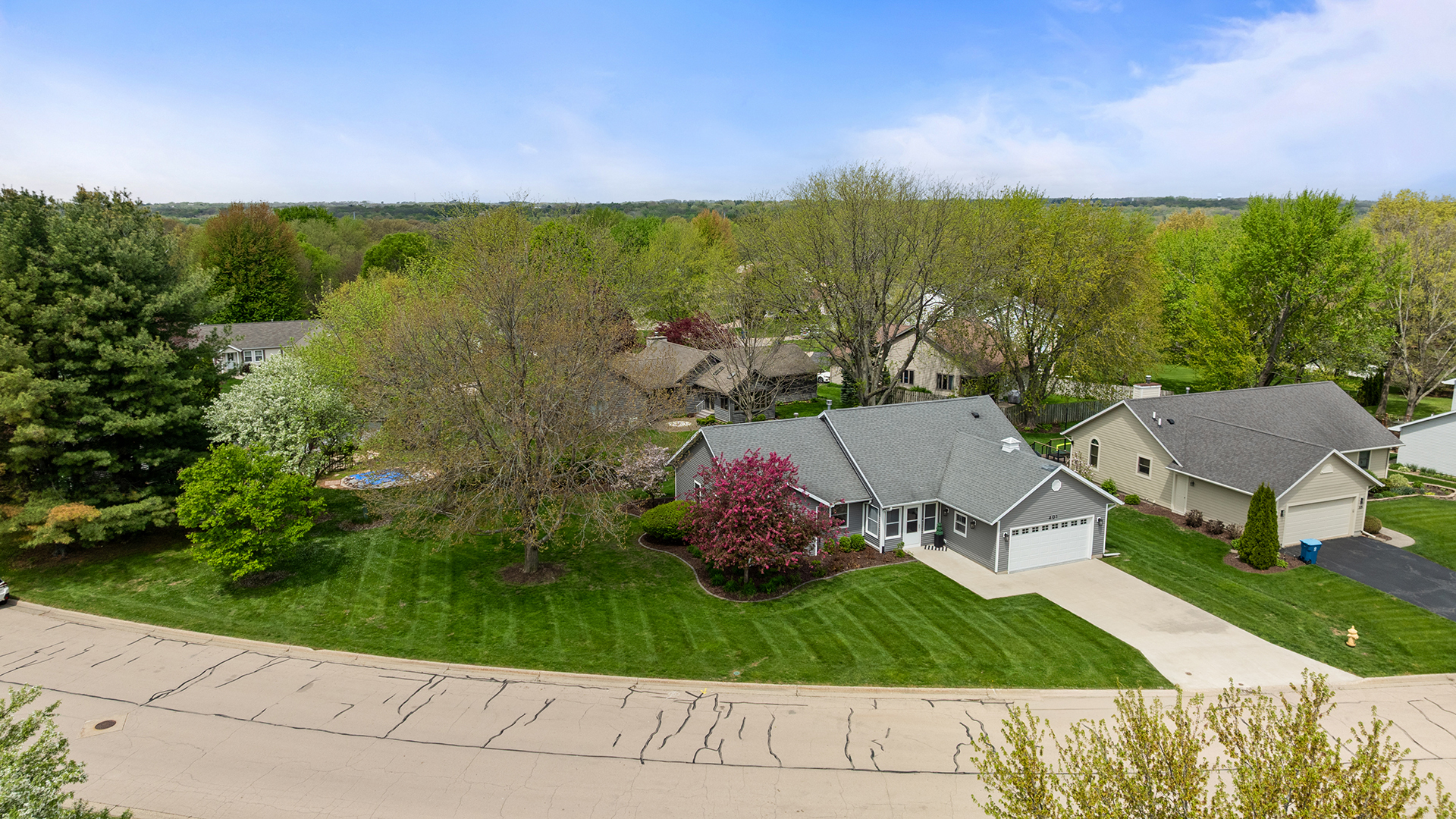 401 Deer Chase Dixon, IL 61021 - Photo 39 of 39 a view of a table and chairs in backyard