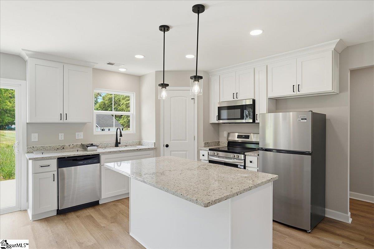 1859 Reid School Road Taylors, SC 29687 - Photo 4 of 26