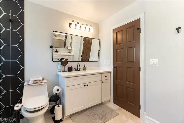 $4,950 | 2845 Queens Courtyard Drive, Las Vegas, NV 89109