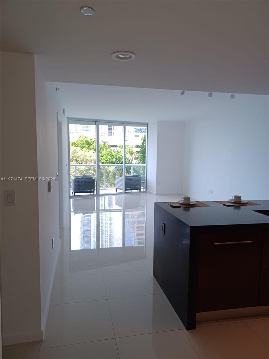 495 Brickell Avenue, Unit 509 Miami, FL 33131 - Photo 2 of 20