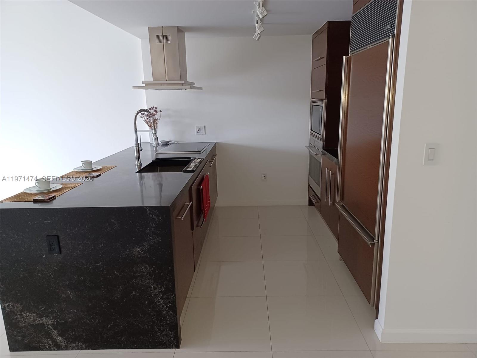 495 Brickell Avenue, Unit 509 Miami, FL 33131 - Photo 3 of 20