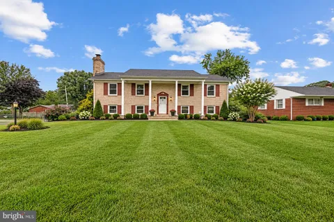 $424,900 | 4508 Ladybug Place, Waldorf, MD 20602