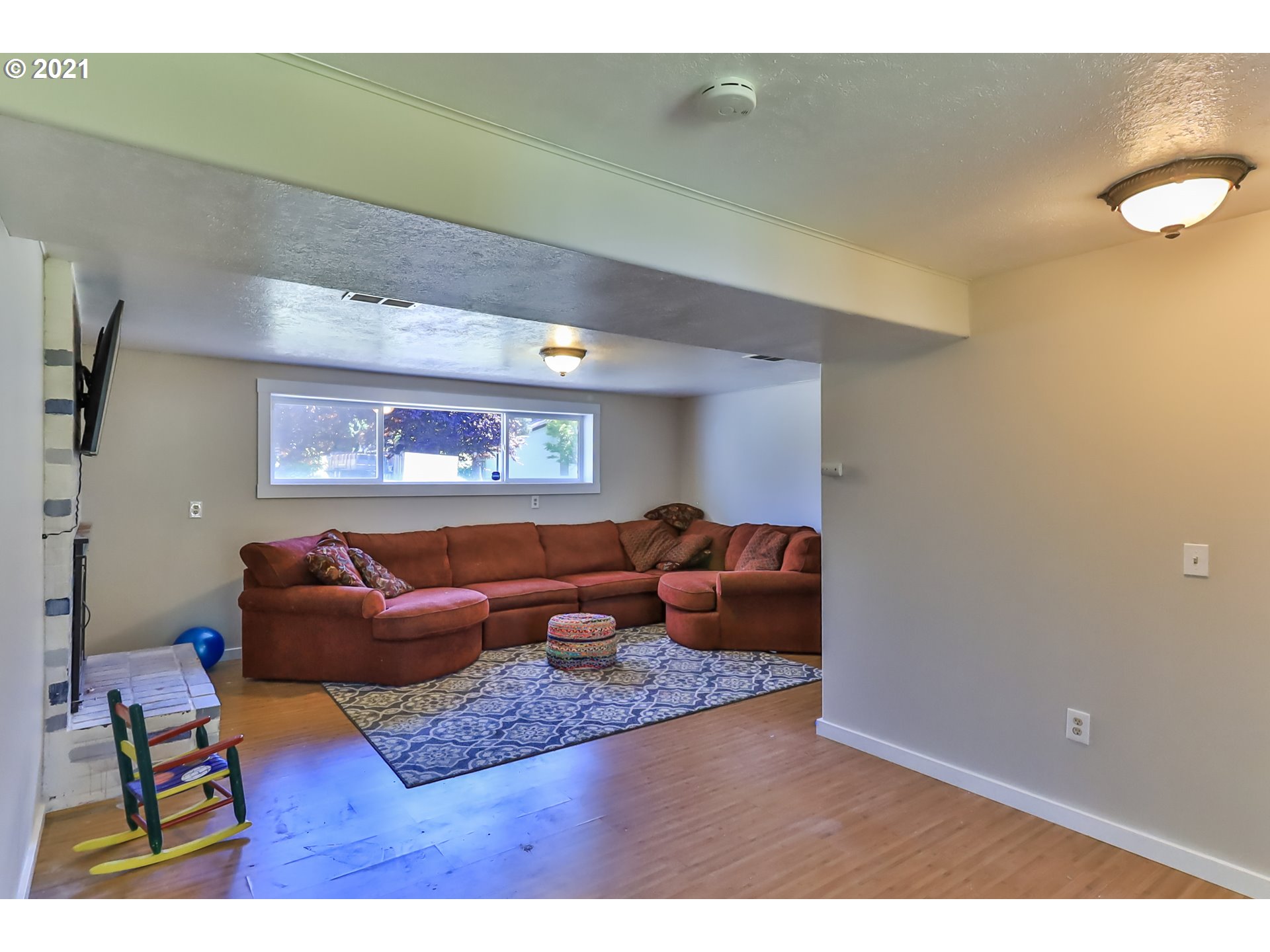 11895 Southwest Cheshire Road Beaverton, OR 97008 - Photo 22 of 32 Gallery Image 22