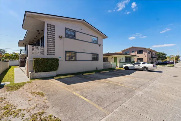 $1,725 | 6406 West Flagler Street, Unit 1, Miami, FL 33144