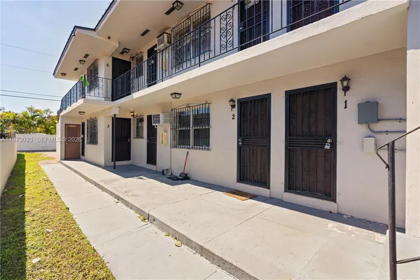 $1,725 | 6406 West Flagler Street, Unit 1, Miami, FL 33144