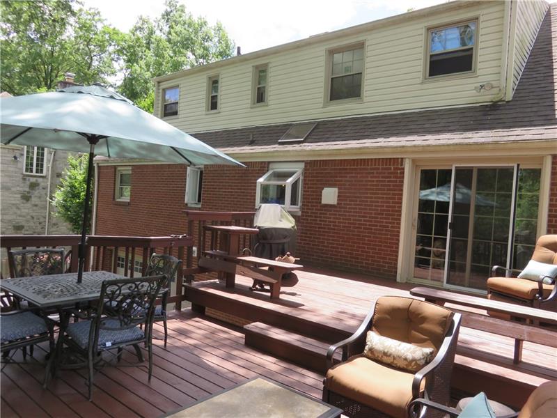 1069 Washington Road Pittsburgh, PA 15228 - Photo 7 of 19 Deck