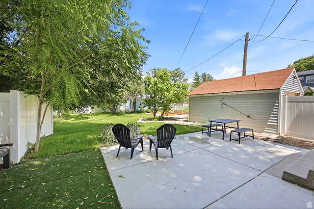 155 East 200 South Bountiful, UT 84010 - Photo 34 of 44