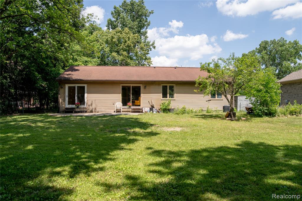 3580 Hazelton Avenue Rochester Hills, MI 48307 - Photo 26 of 27