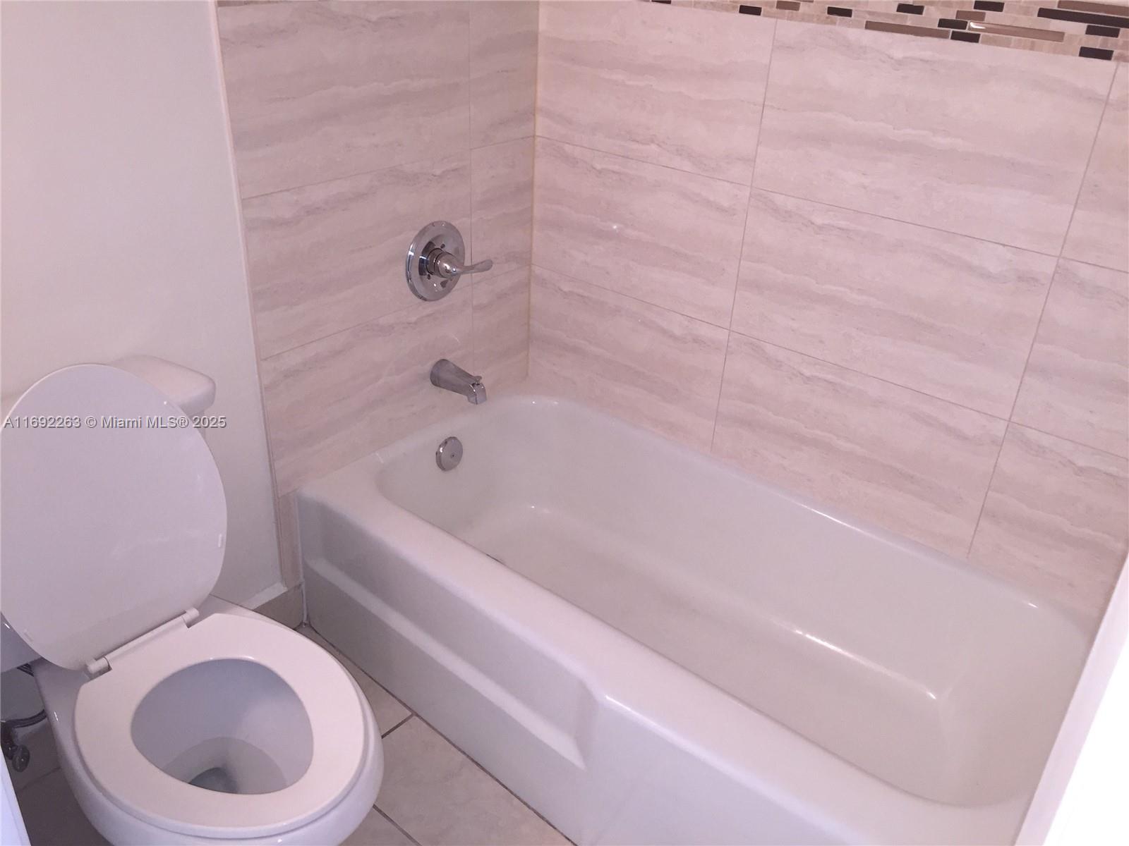 10832 North Kendall Drive, Unit U5 Miami, FL 33176 - Photo 4 of 22