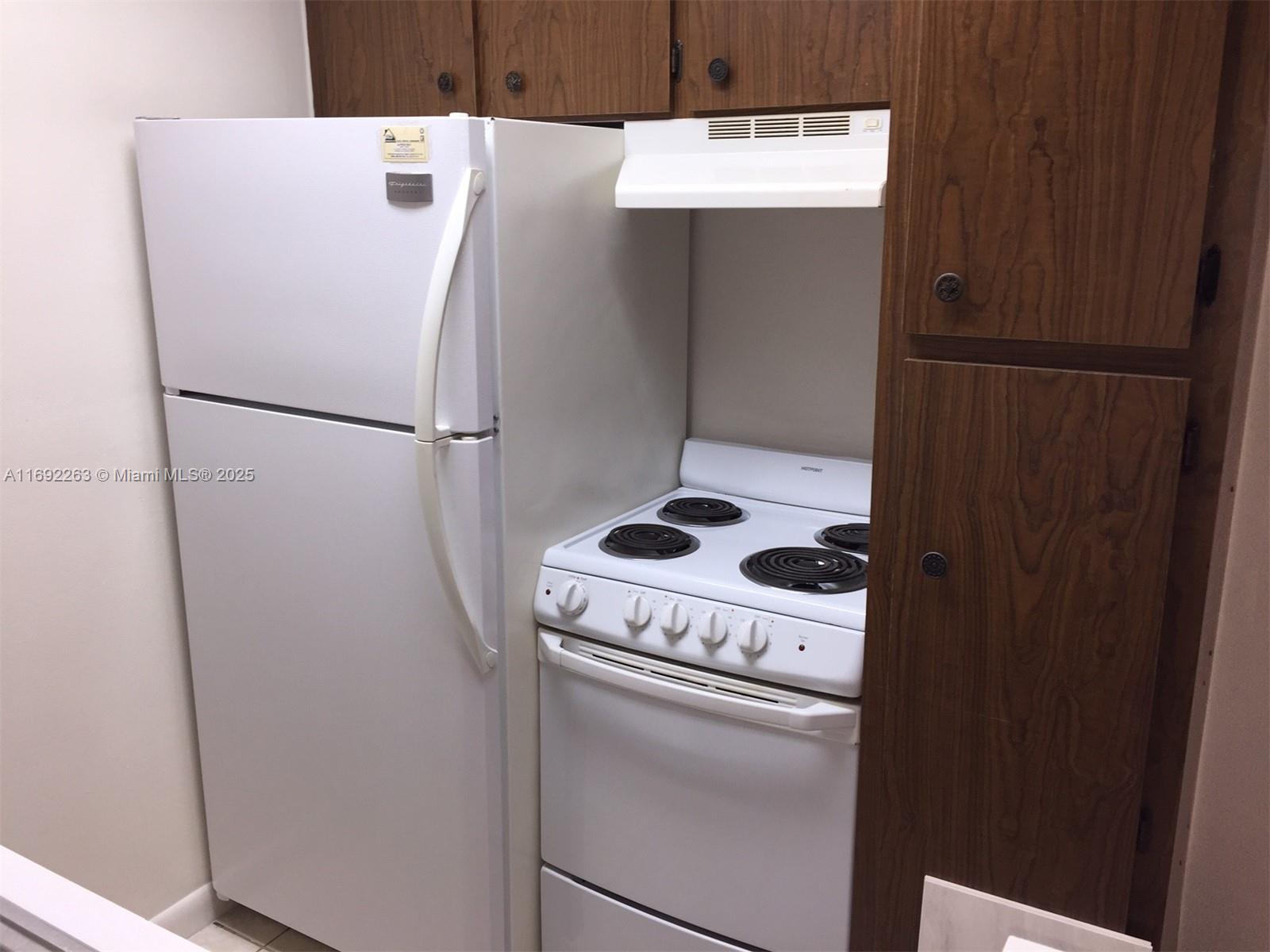 10832 North Kendall Drive, Unit U5 Miami, FL 33176 - Photo 7 of 22