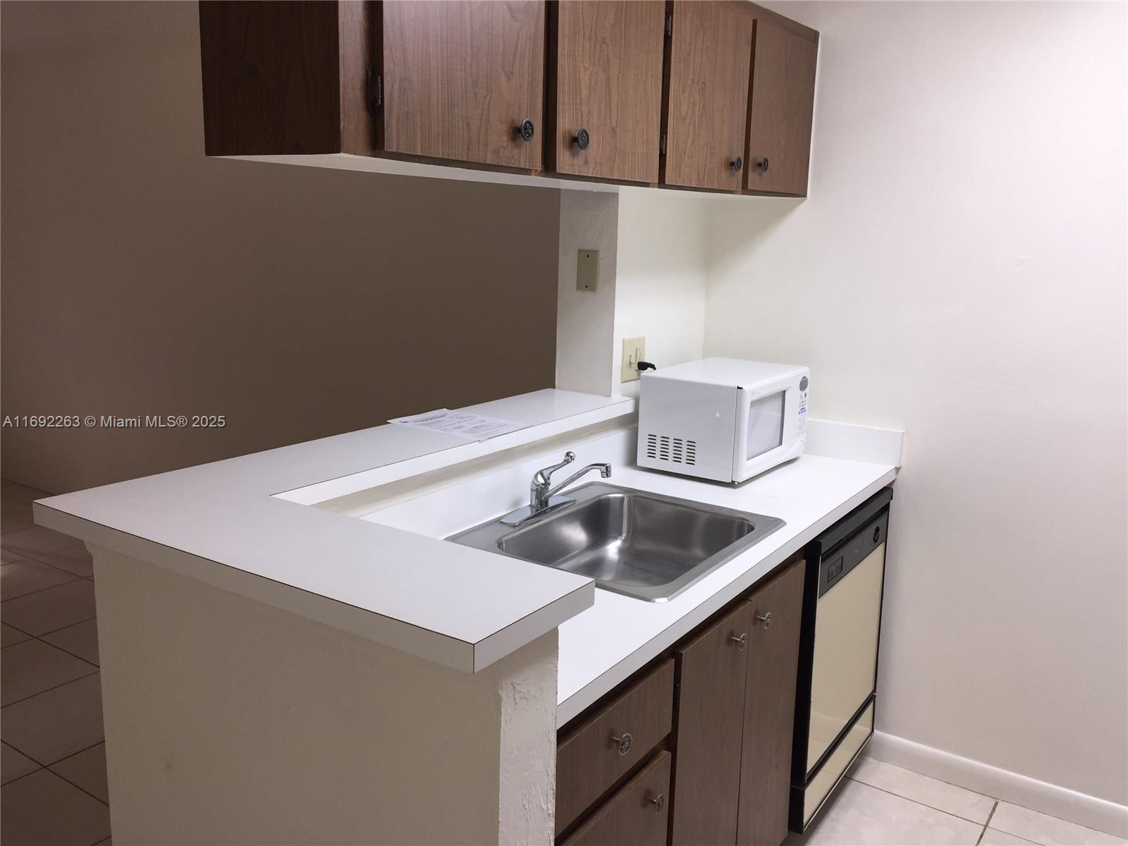 10832 North Kendall Drive, Unit U5 Miami, FL 33176 - Photo 8 of 22