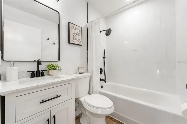 $349,900 | 7001 Northwest 52nd Terrace, Gainesville, FL 32653