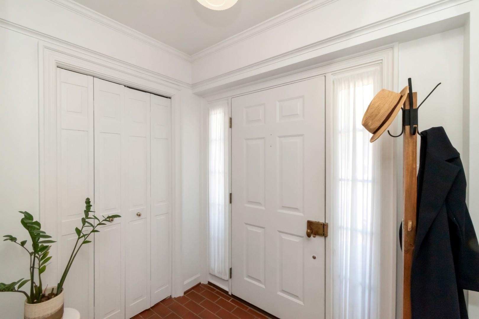 524 Spring Park Drive East Mobile, AL 36608 - Photo 31 of 56 Entrance Foyer