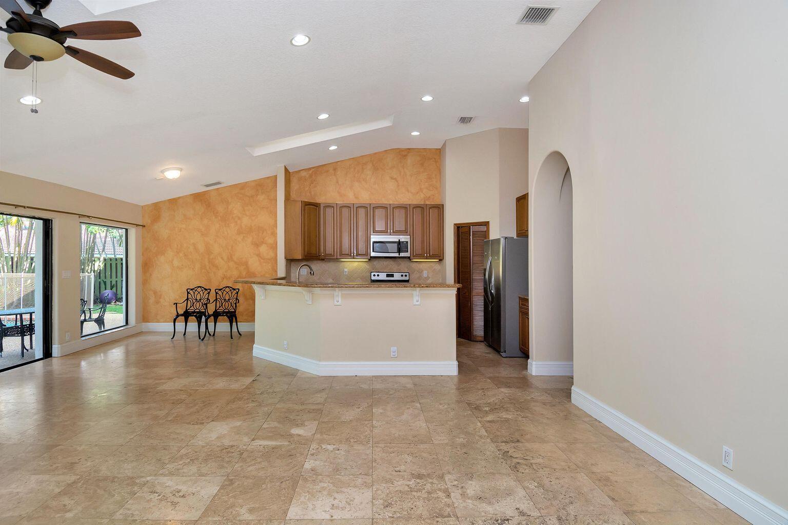 6679 North Grande Drive Boca Raton, FL 33433 - Photo 21 of 47 20200426023733559988000000-o