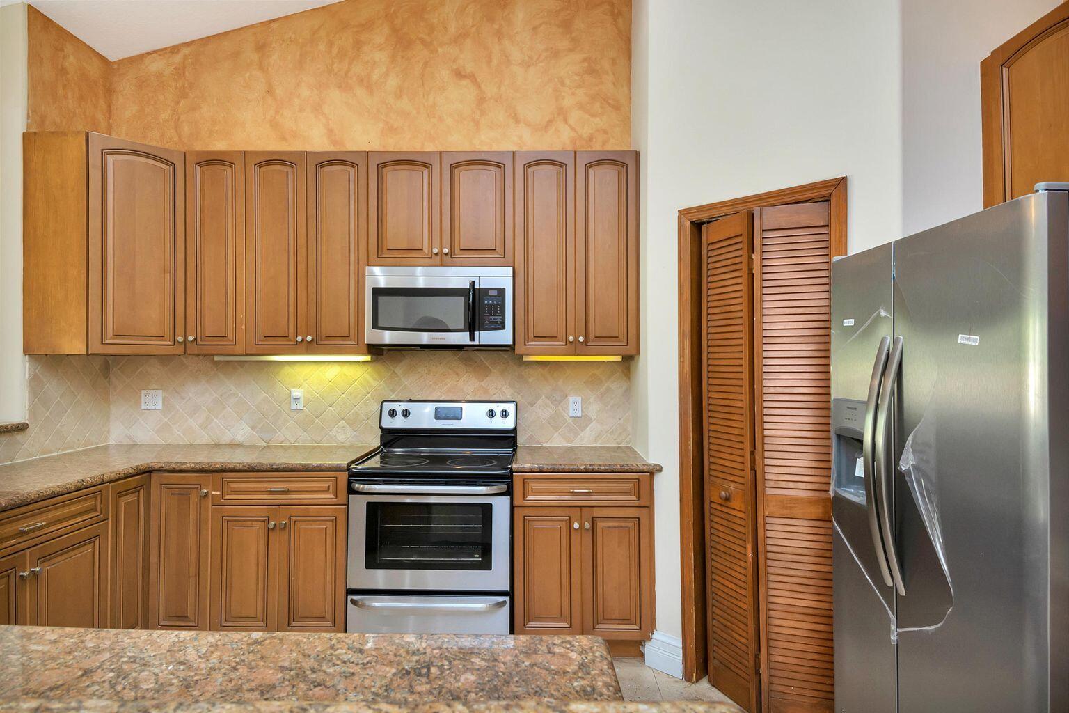 6679 North Grande Drive Boca Raton, FL 33433 - Photo 26 of 47 20200426023737747079000000-o