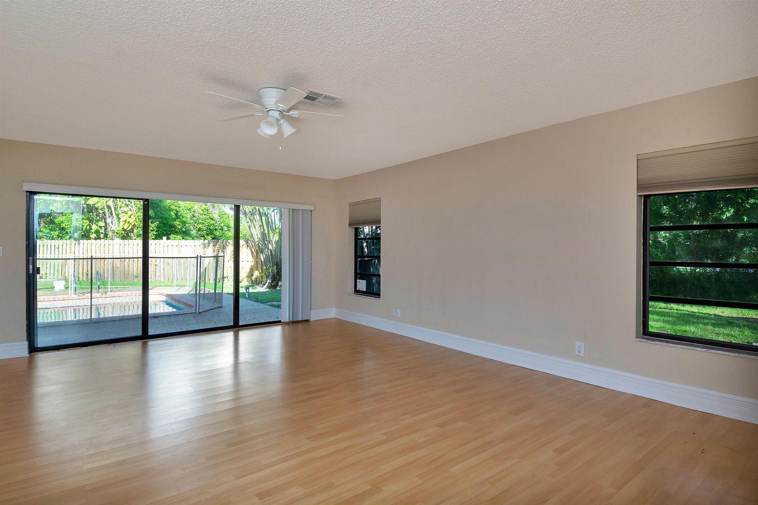 6679 North Grande Drive Boca Raton, FL 33433 - Photo 32 of 47 20200426023743550682000000-o