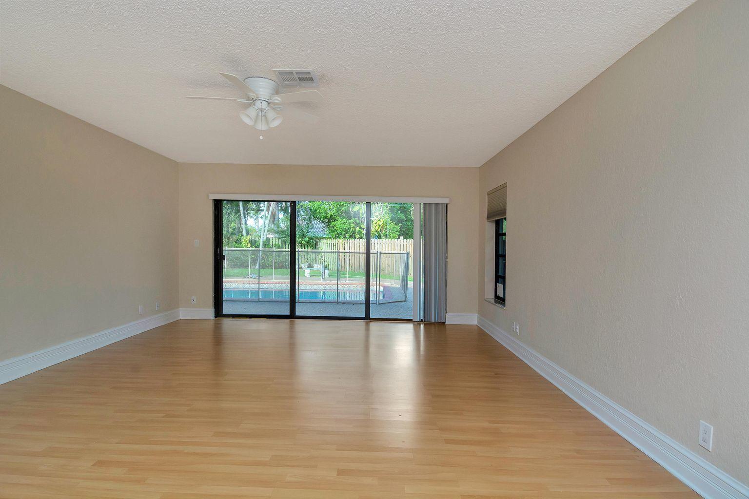6679 North Grande Drive Boca Raton, FL 33433 - Photo 33 of 47 20200426023744483889000000-o