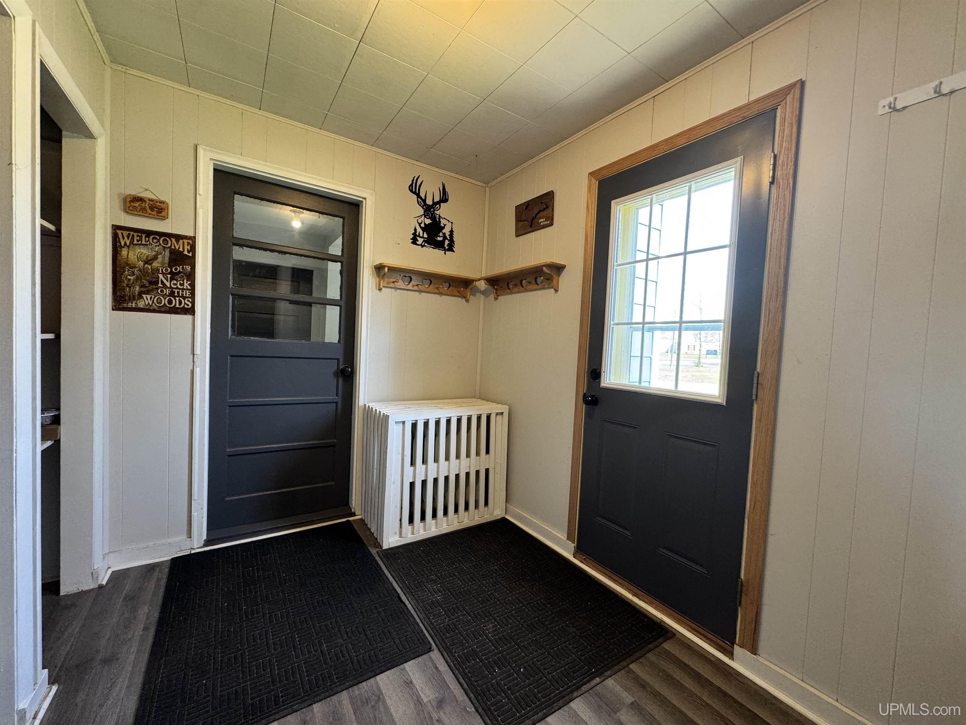 437 North Main Street L'Anse, MI 49946 - Photo 3 of 47