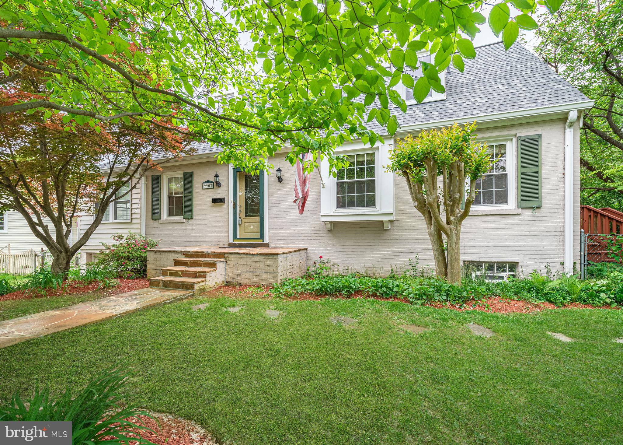 9902 Sutherland Road Silver Spring, MD 20901 - Photo 4 of 26