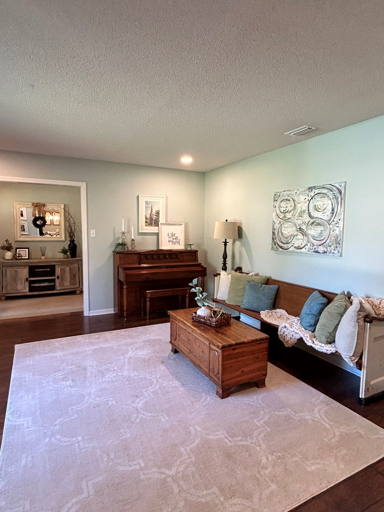 3026 Wendover Road Valdosta, GA 31602 - Photo 8 of 42 Gallery Image 8