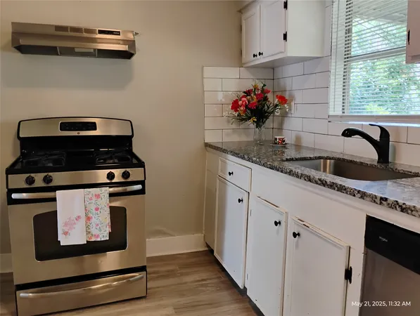 $1,575 | 5954 Doolittle Boulevard, Houston, TX 77033