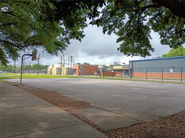 $1,575 | 5954 Doolittle Boulevard, Houston, TX 77033