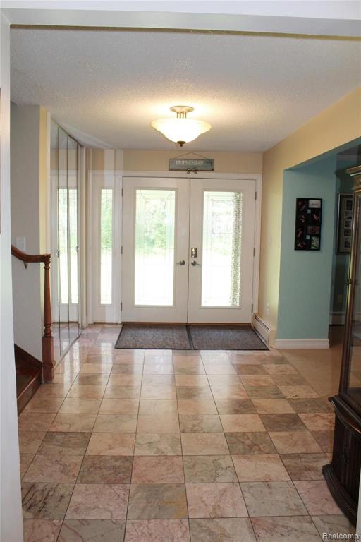 9170 Bennett Lake Road Fenton, MI 48430 - Photo 13 of 79