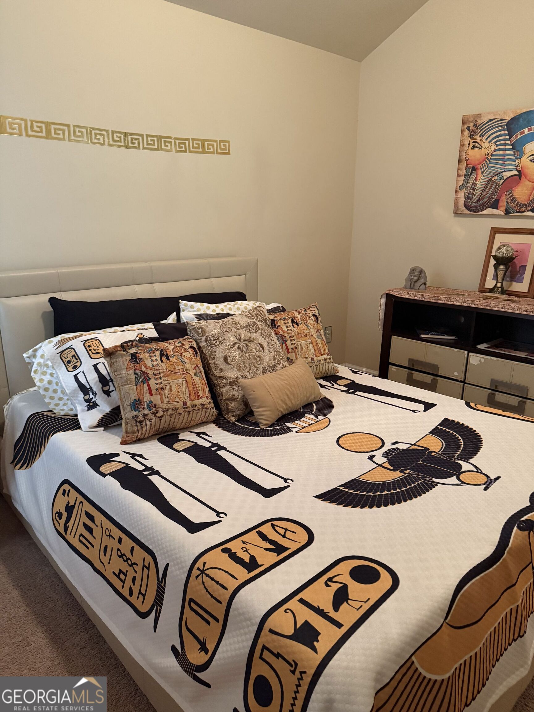 4815 Longview Run Decatur, GA 30035 - Photo 15 of 25 a bedroom with two bed and a couch