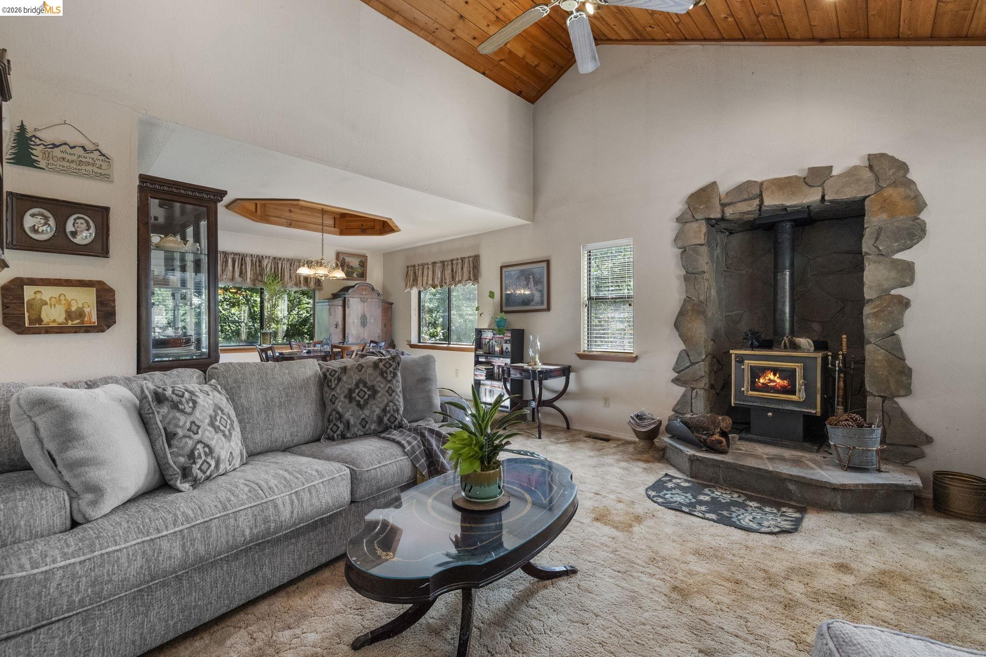 24043 Hitching Post Road Sonora, CA 95370 - Photo 7 of 33