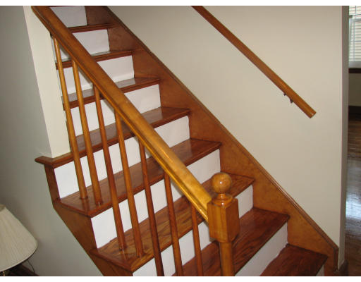 25 Loris Road Peabody, MA 01960 - Photo 8 of 10 Gallery Image 8
