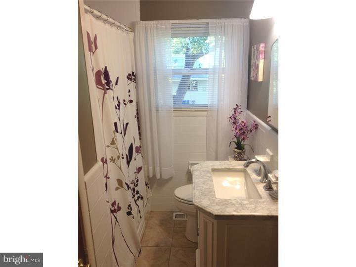 134 Ridge Circle Cherry Hill, NJ 08002 - Photo 12 of 17 Gallery Image 12