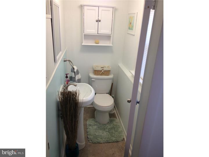 134 Ridge Circle Cherry Hill, NJ 08002 - Photo 8 of 17 Gallery Image 8