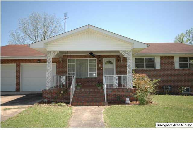 1306 Pine Circle Gadsden, AL 35905 - Photo 3 of 23