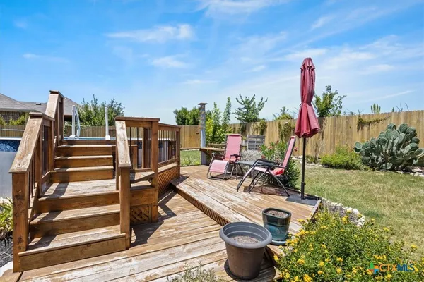 $2,000 | 5642 Meadow Sky, New Braunfels, TX 78132