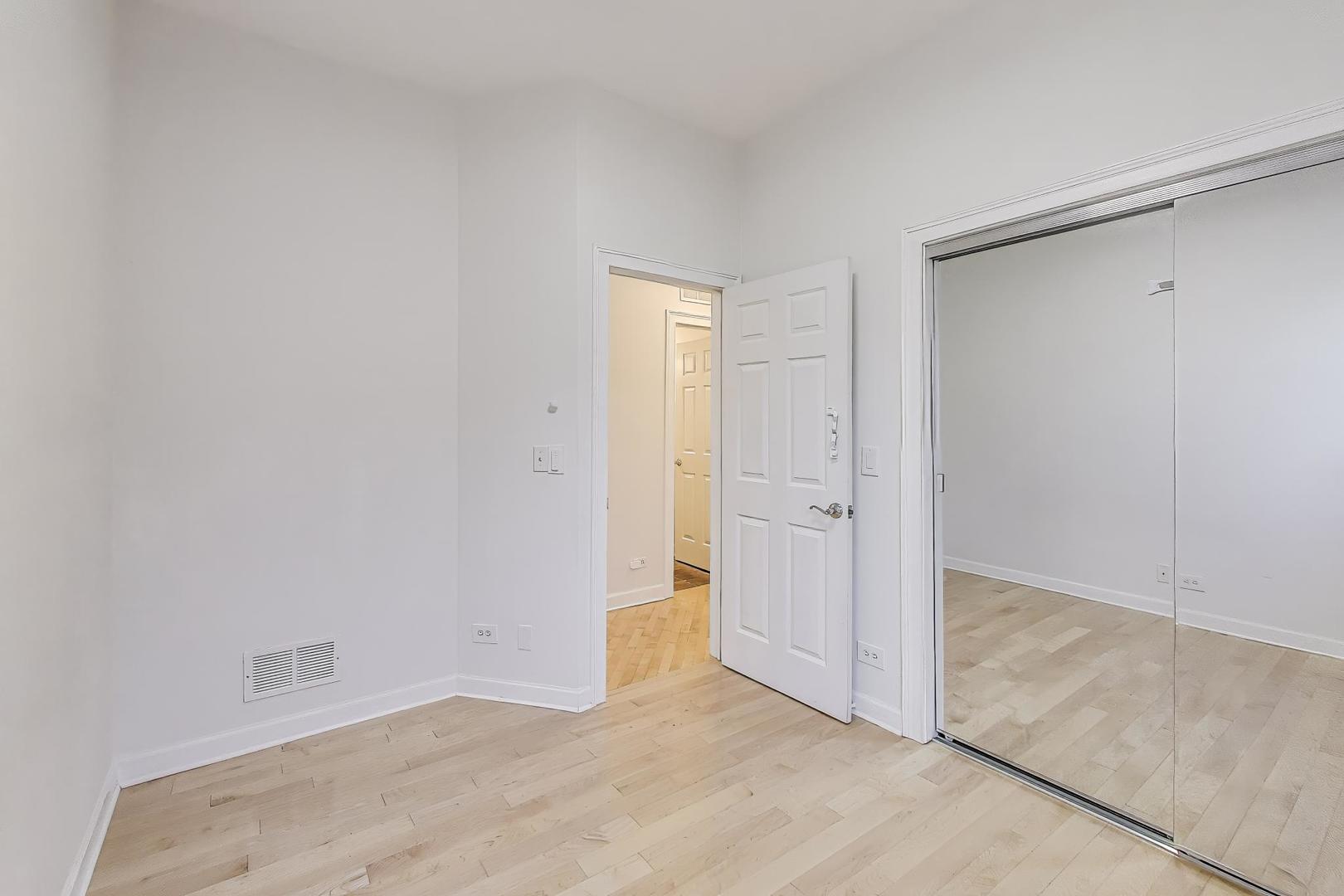 2128 West Walton Street, Unit 2E Chicago, IL 60622 - Photo 15 of 21