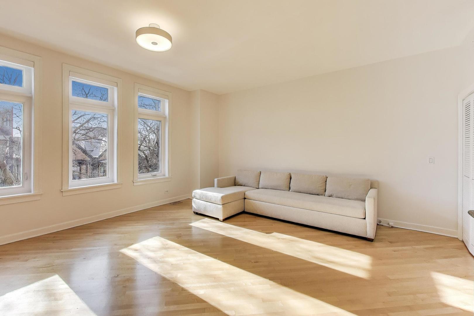 2128 West Walton Street, Unit 2E Chicago, IL 60622 - Photo 5 of 21