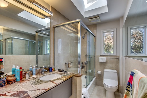 117 Stoneleigh Road Watertown, MA 02472 - Photo 18 of 29 Gallery Image 18