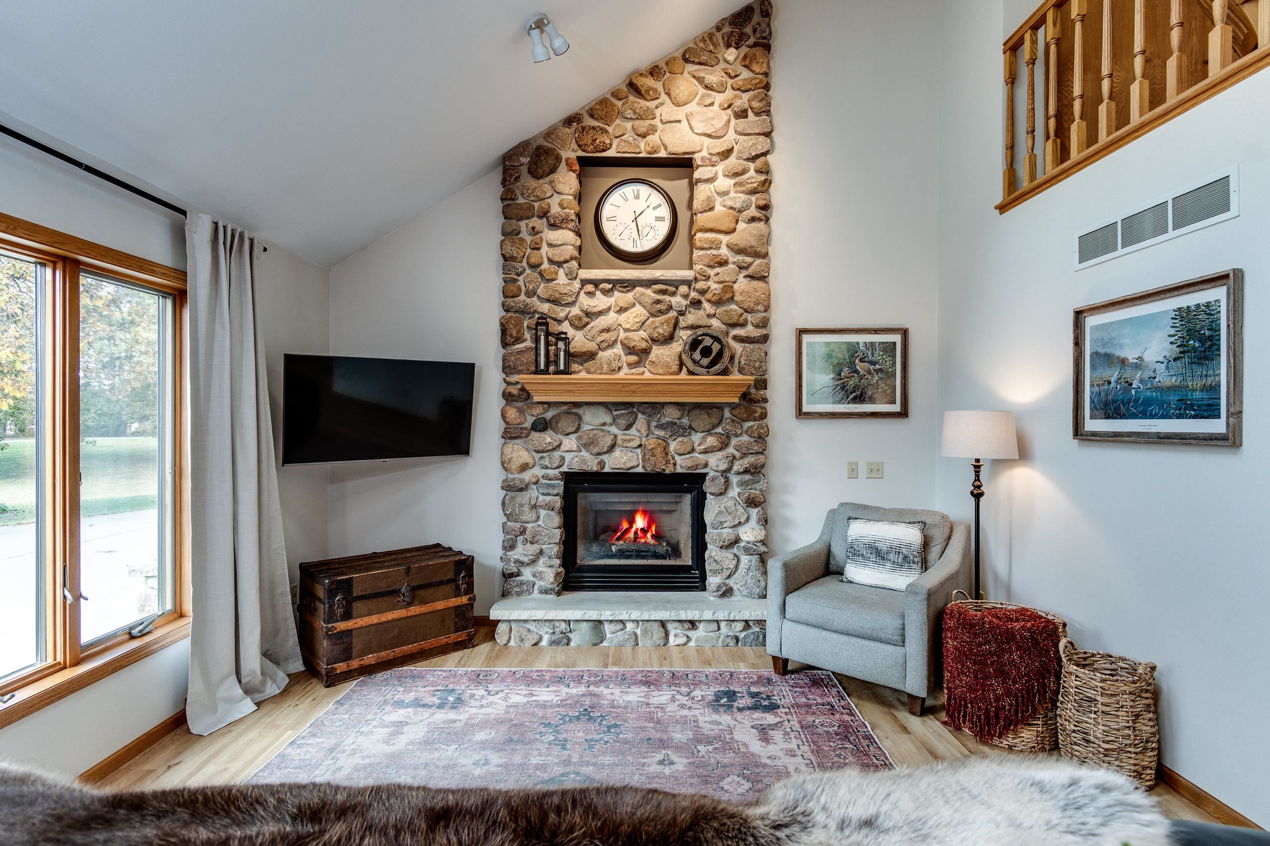 1021 Prairie Queen Road Cambridge, WI 53523 - Photo 13 of 90