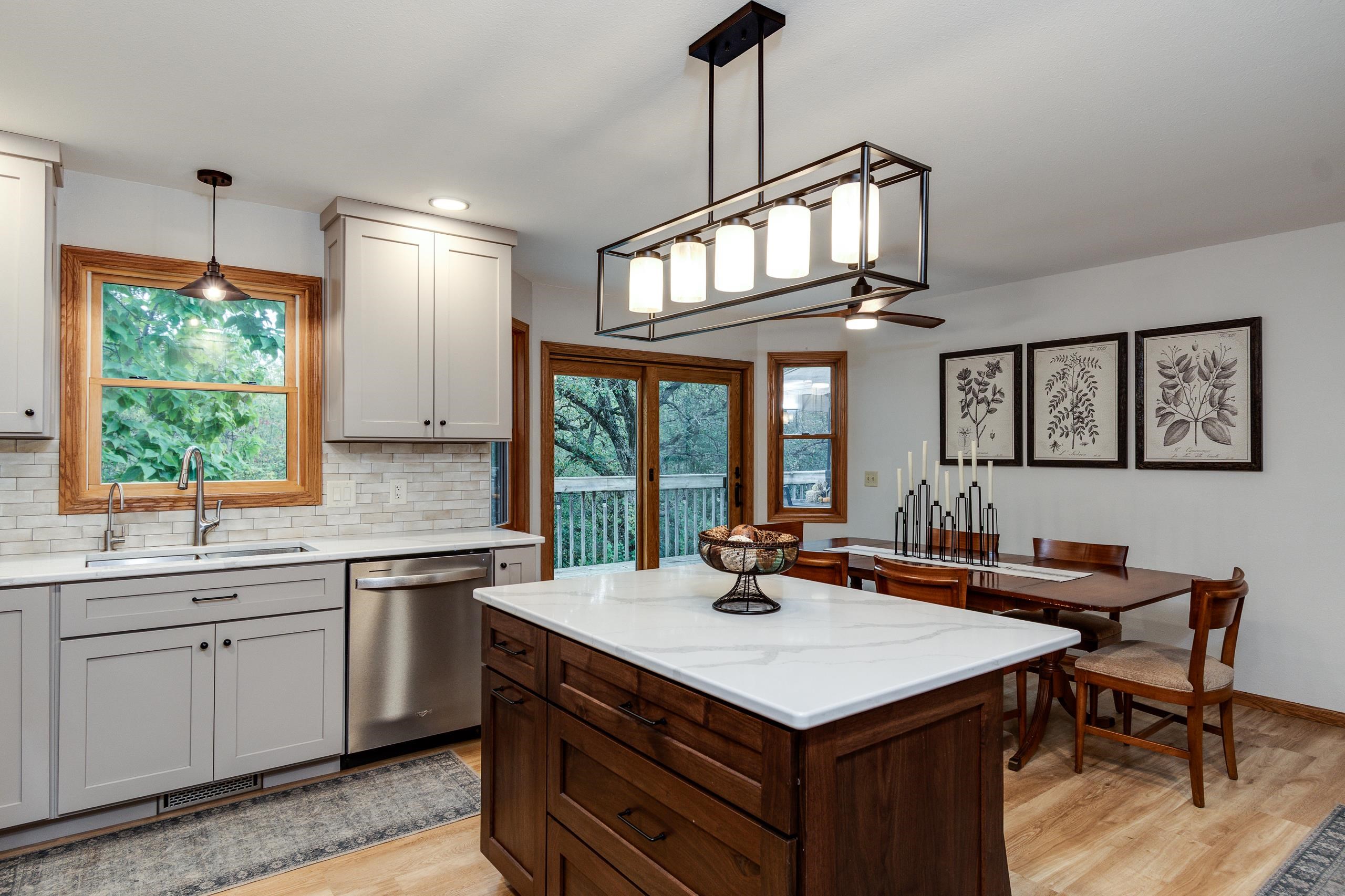 1021 Prairie Queen Road Cambridge, WI 53523 - Photo 17 of 90