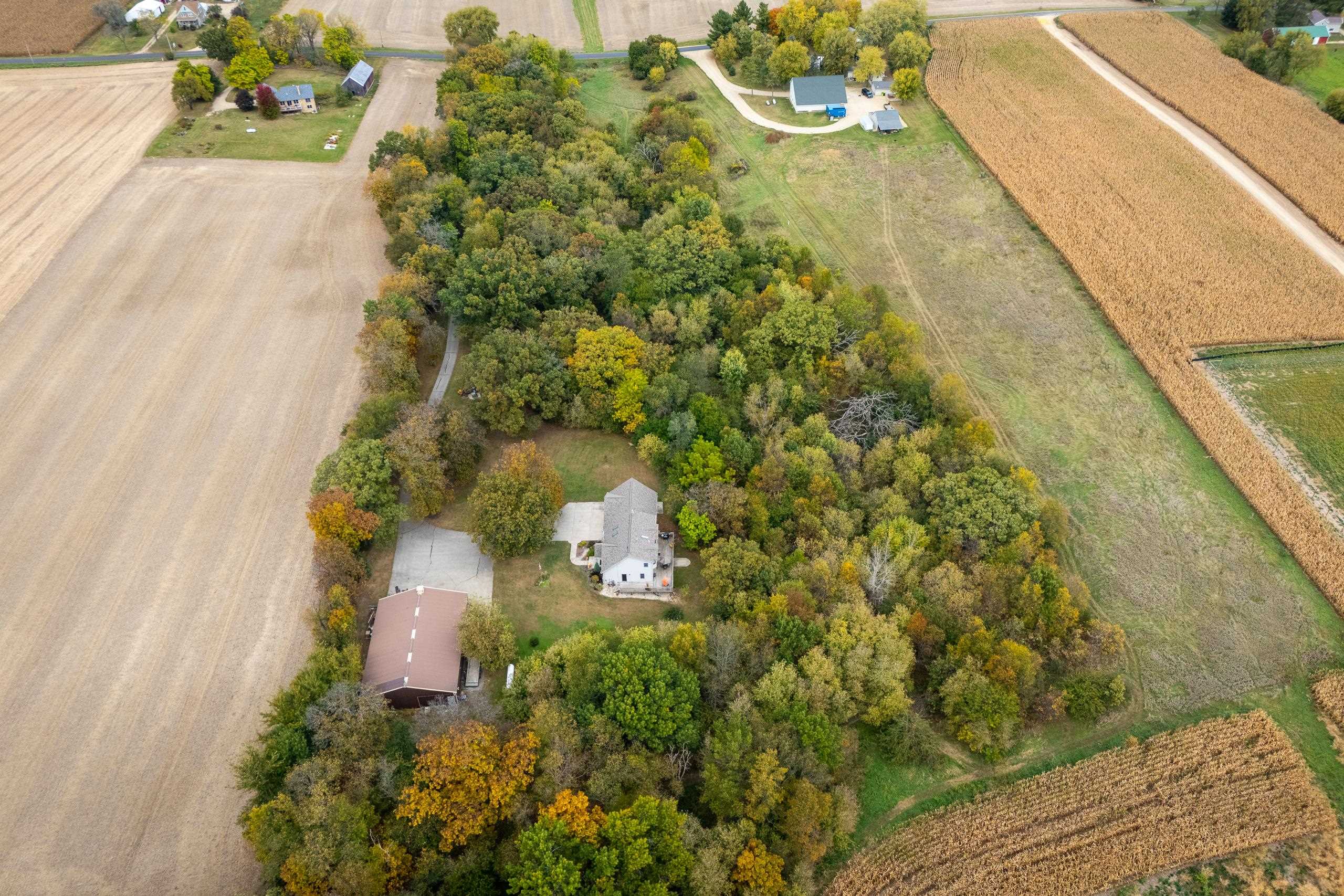 1021 Prairie Queen Road Cambridge, WI 53523 - Photo 2 of 90