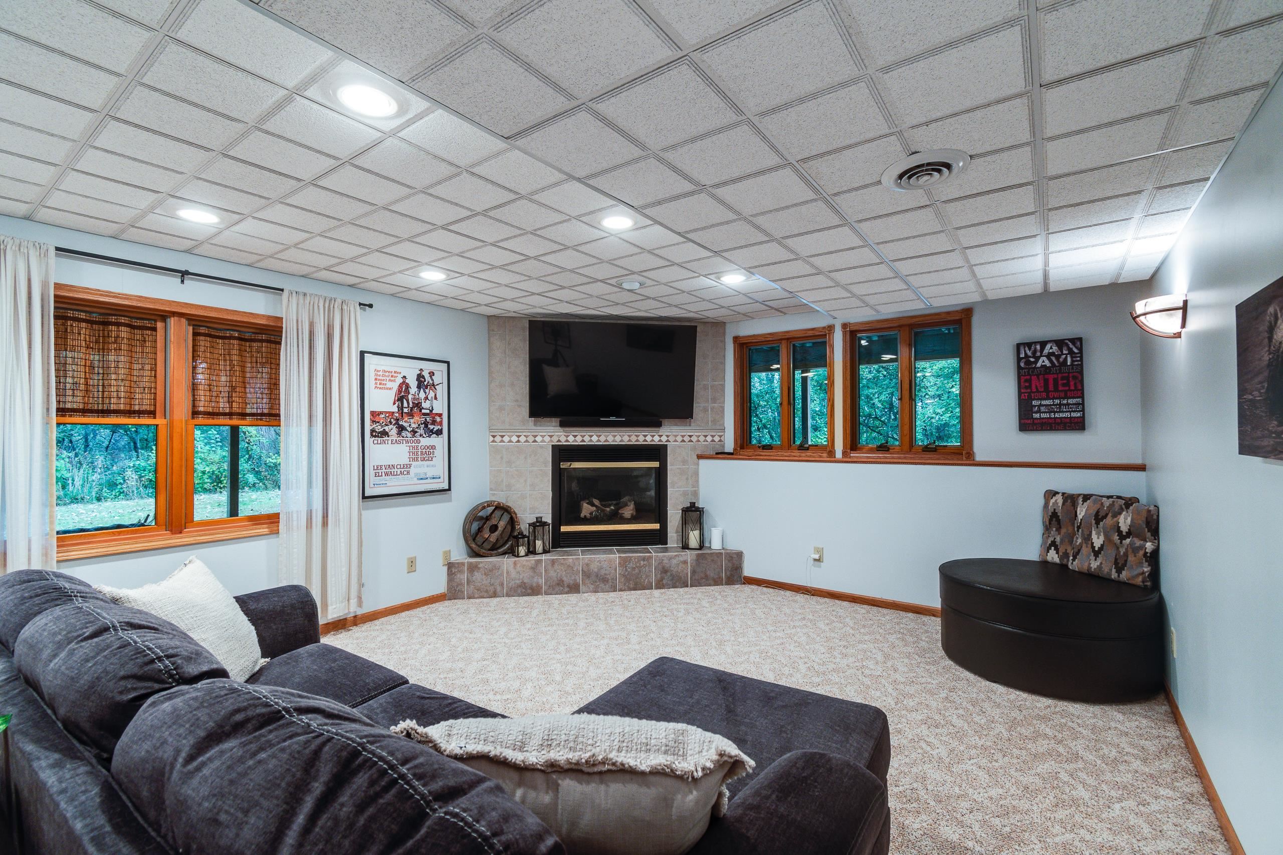 1021 Prairie Queen Road Cambridge, WI 53523 - Photo 47 of 90