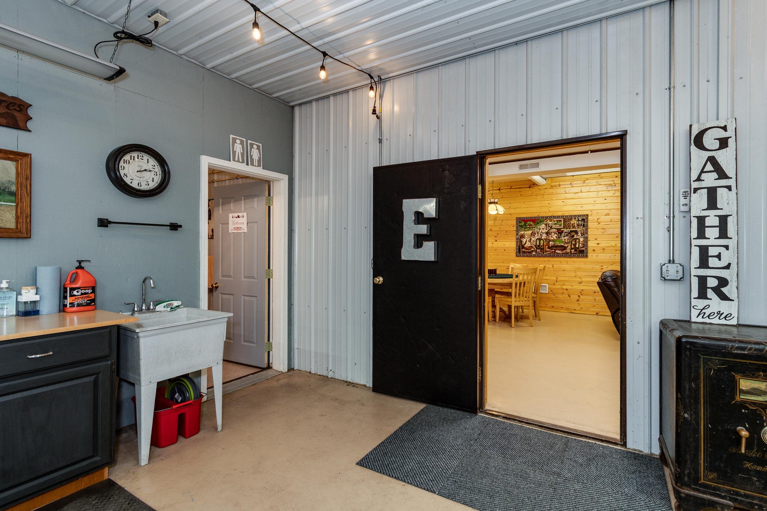 1021 Prairie Queen Road Cambridge, WI 53523 - Photo 63 of 90