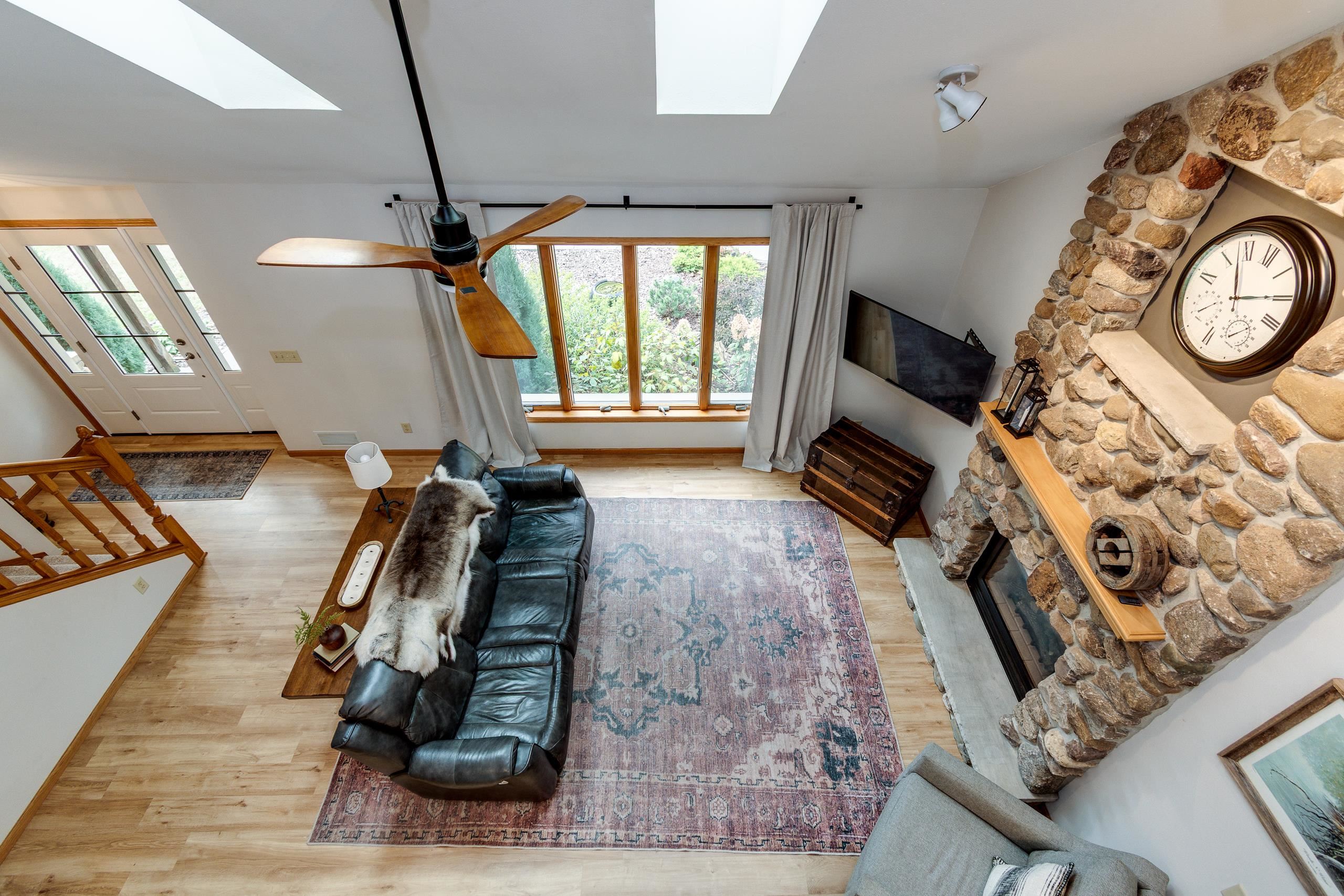 1021 Prairie Queen Road Cambridge, WI 53523 - Photo 9 of 90