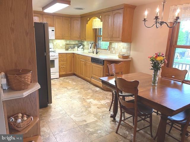 41 Blooming Grove Road Hanover, PA 17331 - Photo 12 of 39 Double Sinks