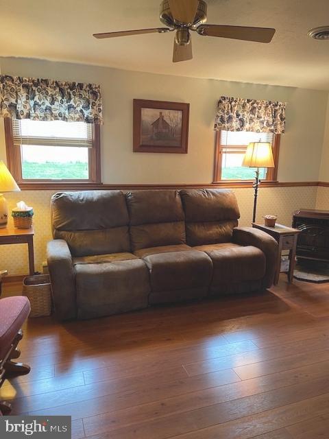 41 Blooming Grove Road Hanover, PA 17331 - Photo 18 of 39 Office or BR your choice